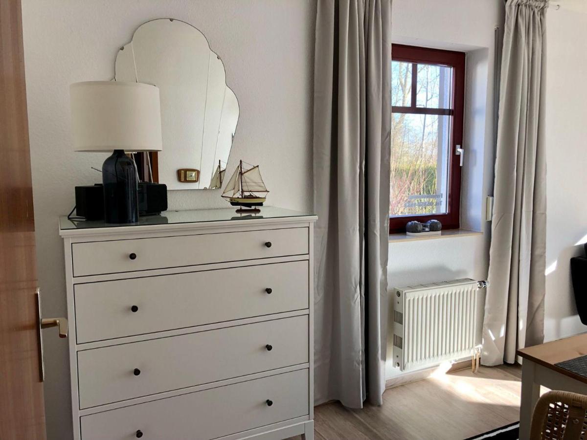 Ferienwohnung-Klaus-Stoertebeker-Mit-Sonnenterrasse-Garten-Zwischen-Strand-Wald-Und-Wiese Gustow  Exteriör bild